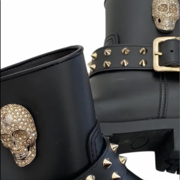 BOOTS PHILIPP PLEIN…Authentic.… size 11 but fits a size 10….Almost new boot - Picture 2 of 2
